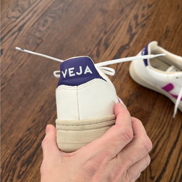 Veja Women's White and Purple Sneakers - Picture 4 of 5